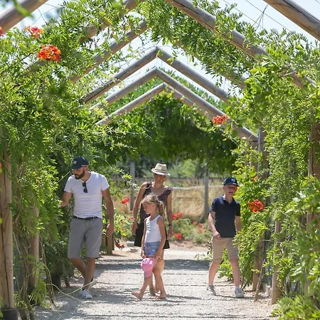 ホリデーパーク Domaine De - Villages *