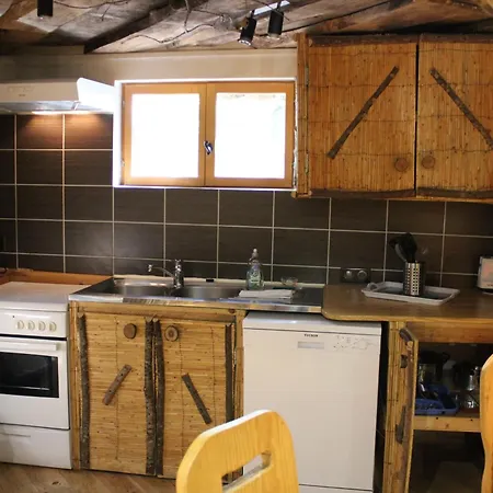 Village - Defiplanet' Holiday park Dienne (Vienne)