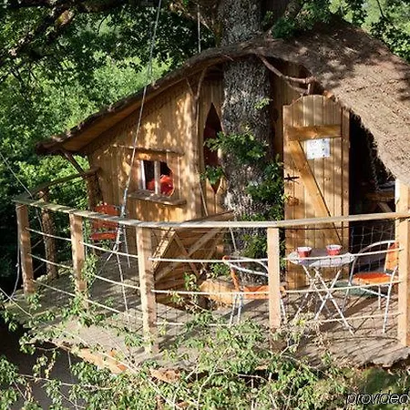 Village - Defiplanet' * Dienne (Vienne)