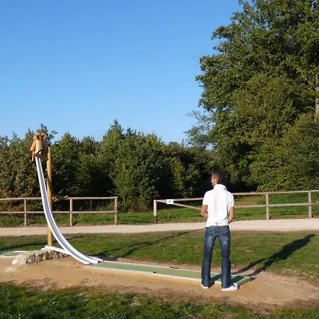 Village - Defiplanet' Holiday park Dienne (Vienne)