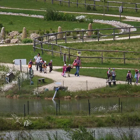 Holiday park Village - Defiplanet'
