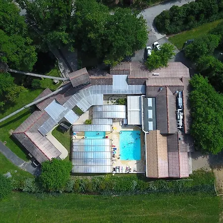 Village - Defiplanet' Dienne (Vienne)
