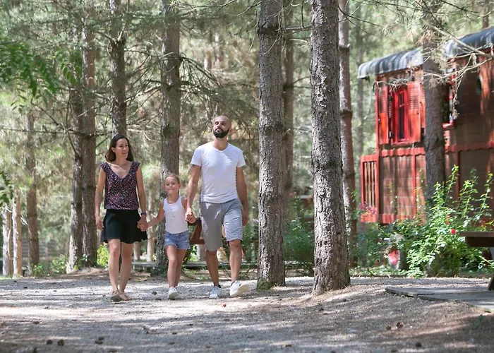 Parque de vacaciones Village - Défiplanet' Dienné