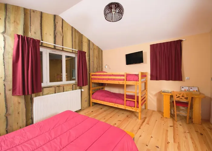 Parque de vacaciones Village - Défiplanet'