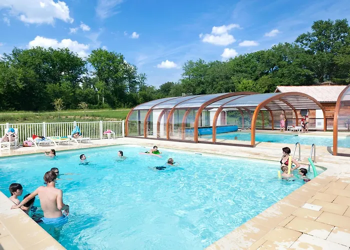 Parque de vacaciones Village - Défiplanet'