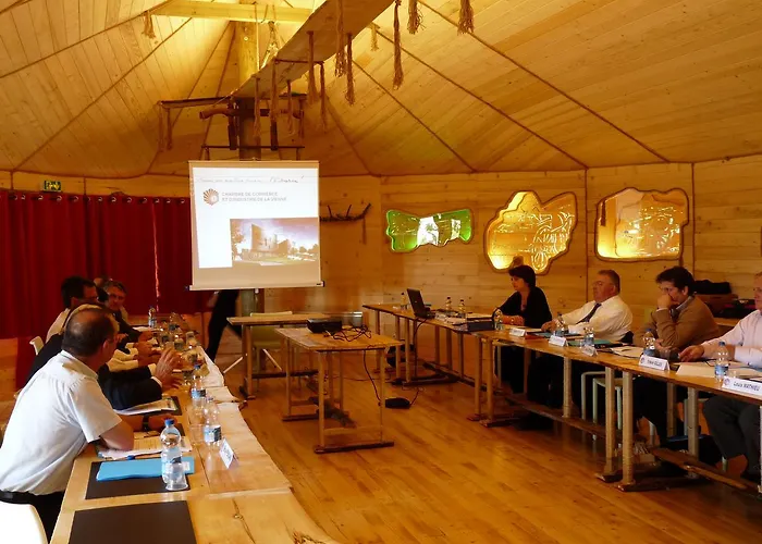 Parque de vacaciones Village - Défiplanet' Dienné