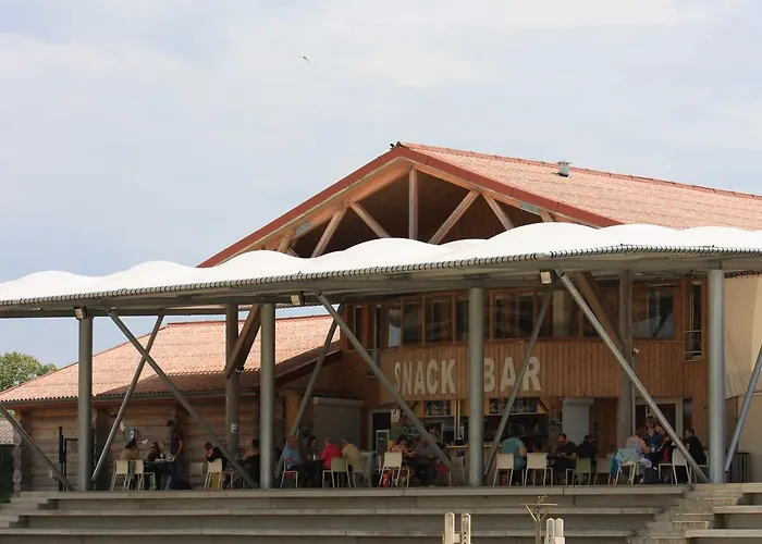 Village - Défiplanet' Parque de vacaciones