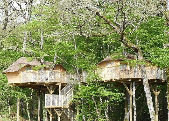 Parque de vacaciones Village - Défiplanet' Dienné